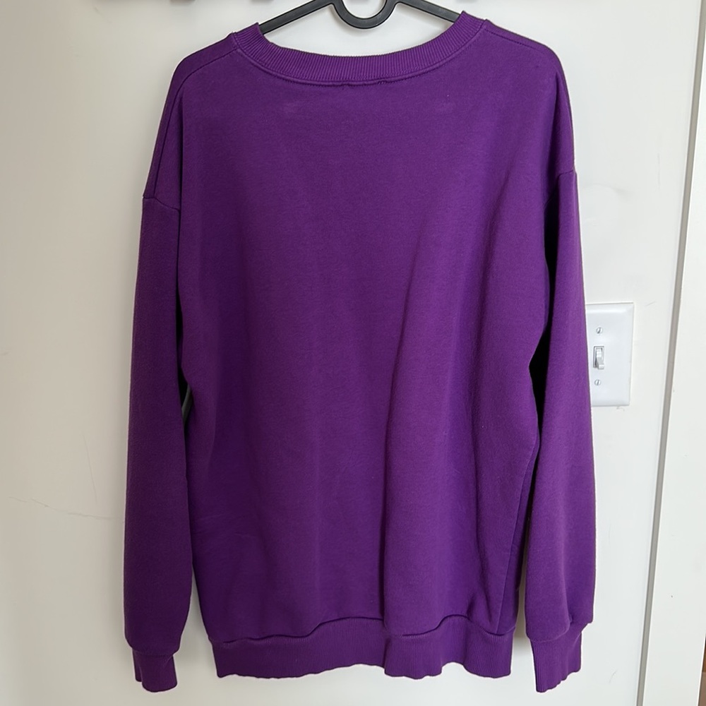 Purple sweater - Picture 2 of 3
